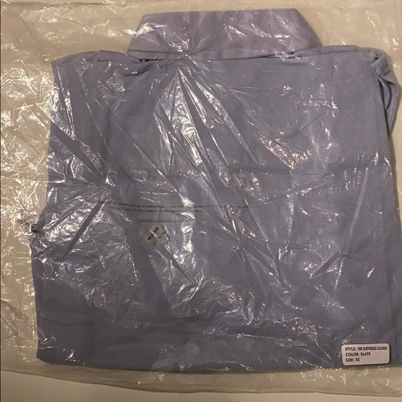 The Sleevless Classic Slate NWT - Picture 3 of 5